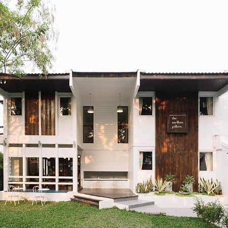 The Mellow Pillow Hotel @ Chiang Mai Gate Esterno foto