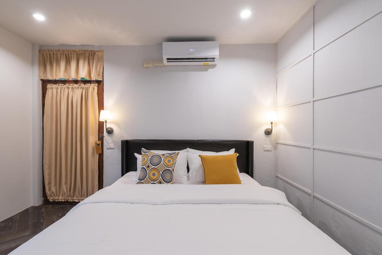 The Mellow Pillow Hotel @ Chiang Mai Gate Esterno foto