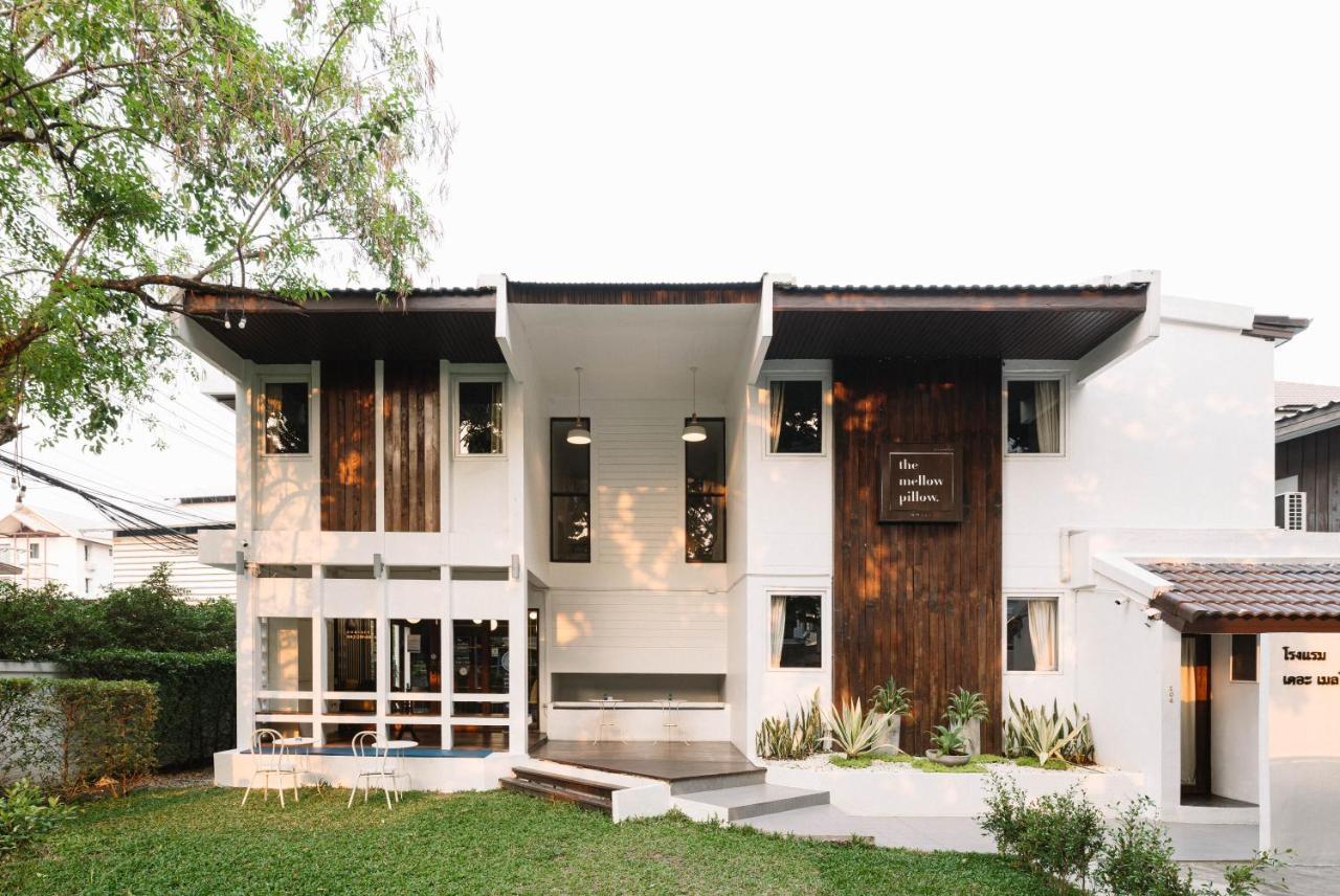 The Mellow Pillow Hotel @ Chiang Mai Gate Esterno foto
